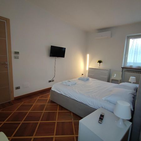 B&B Casa Lilla Verzuolo ภายนอก รูปภาพ
