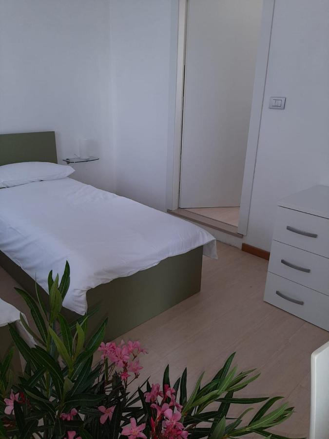 B&B Casa Lilla Verzuolo ภายนอก รูปภาพ